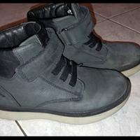 Scarponcini Geox taglia 28 usato