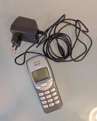 collezione cellulari vintage con manuali accessori