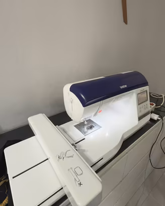 Macchina da ricamo, ricamatrice brother nv 800 e
