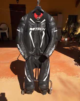 tuta moto 48 divisibile mtech come NUOVA in pelle