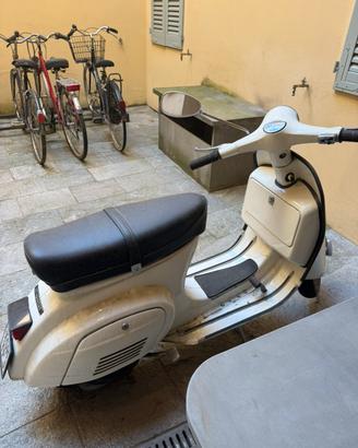 Vespa 50