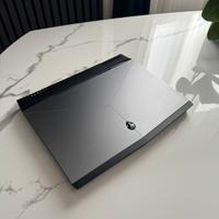 Notebook dell alienwear 13 R3 i7 con 32 gb ram