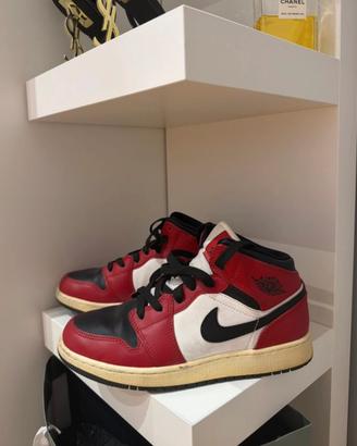 Jordan Air Mid chicago