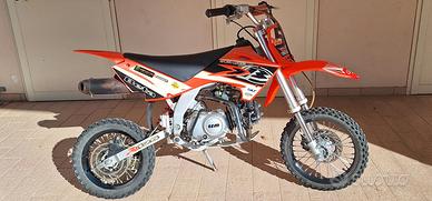 Beta R-125 mini cross