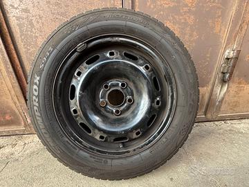 4 gomme invernali 185/60R14 + cerchi 14"