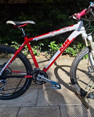 Bicicletta da montagna KTM