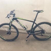Scott Scale in carbonio