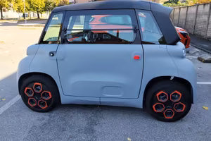 CITROEN AMI  SOLO  KM 2320!!!