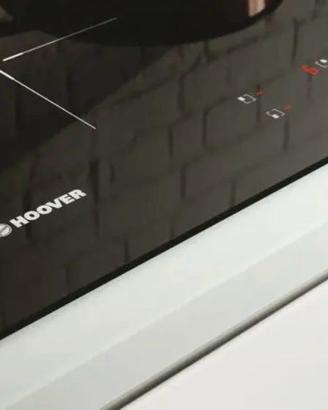 Piano cottura a induzione Hoover. Nuovo