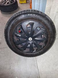 4 pneumatici invernali+cerchi  185/65 R15