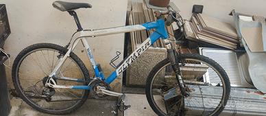 biciclette Mountain bike 