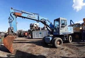 Escavatore gommato colmar ck 15