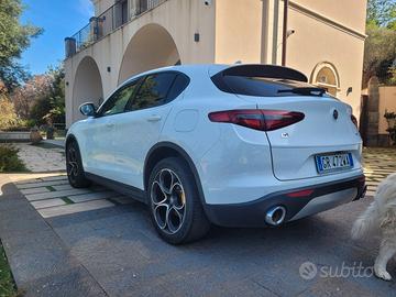 Alfa Stelvio come nuova