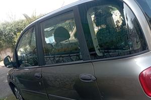 Auto usata  condizione discrete.