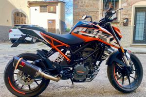 KTM Duke 125