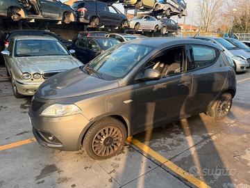 LANCIA YPSILON solo ricambi 169A4000 6.000km