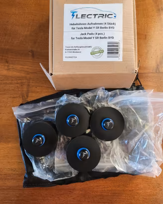 jack pad Telectric Tesla MY con  batteria Blade