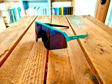 Oakley Sutro Lite Sweep