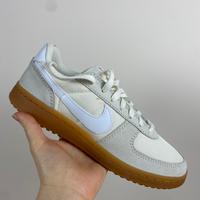 Scarpe nike field 38,5 nuove