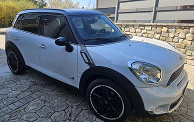 MINI Cooper SD Countryman ALL4 2.0 Diesel 143 CV
