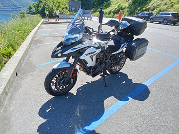 Benelli TRK 502 strada