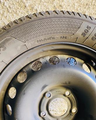 Cerchi con Invernali 205/60 R16