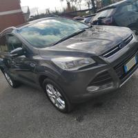 Ford Kuga 2.0 TDCI 150 CV S&S 4WD Powershift Titan