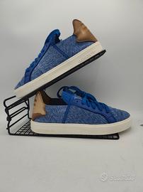 scarpe Adidas pharell Williams eu37.5