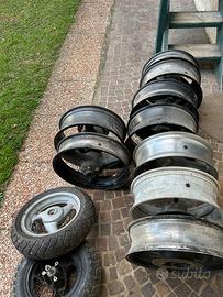 Cerchi moto Yamaha Honda Kawasaki Suzuki