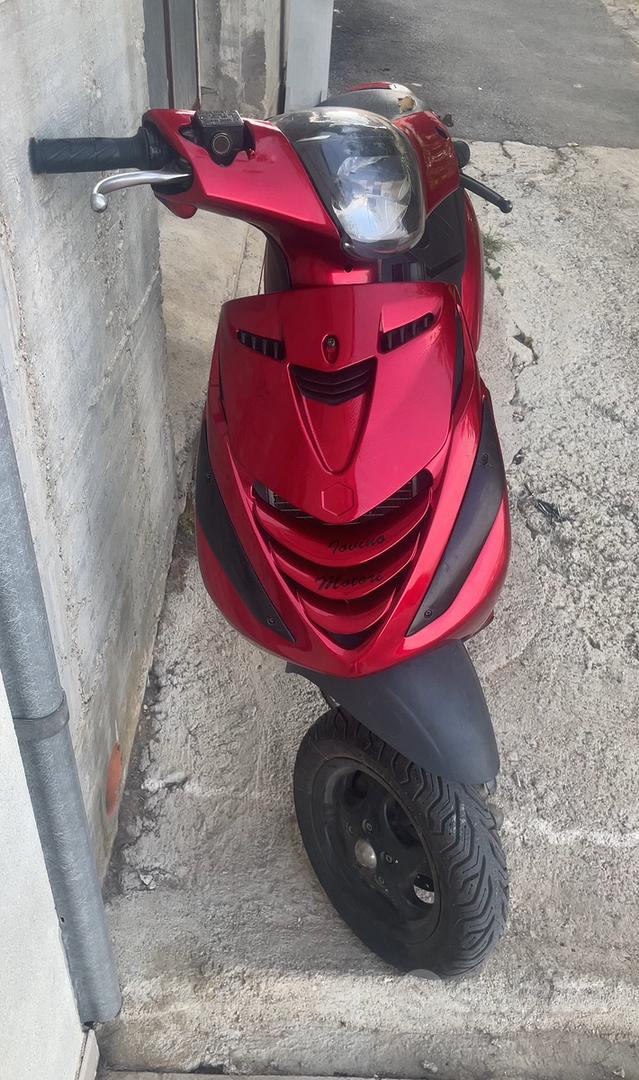 Scooter 50cc Zip Rosso Motorino Piaggio Scheda Tecnica Zip 50 2t