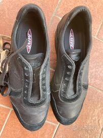 Scarpe MBT nere