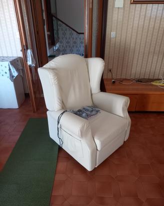 poltrona elettrica relax o per anziani 