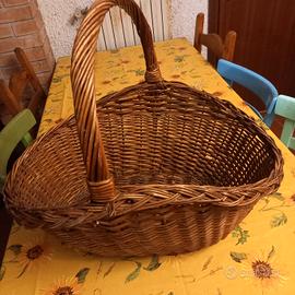 cestino in vimini ovale