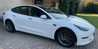 Tesla Model 3 Model 3 Long Range Dual Motor awd