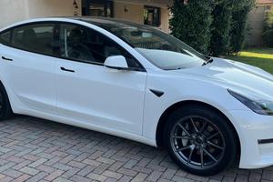 Tesla Model 3 Model 3 Long Range Dual Motor awd