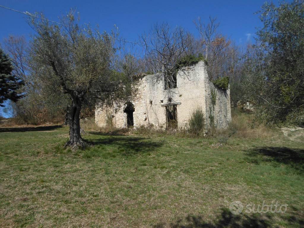 Terreno di 20000 m² a Pratella - Vista 3