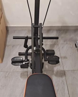 Total powercrunch con cyclette e manubri