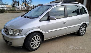 Opel Zafira Elegance 2.0 Diesel