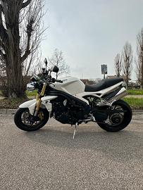 Triumph speed triple 1050