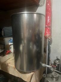 2 Recipiente con rubinetto accaio