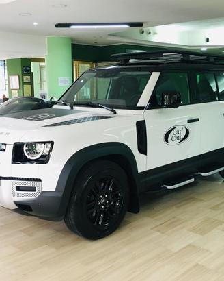 Land Rover Defender 110 D300 SE Explorer Pack