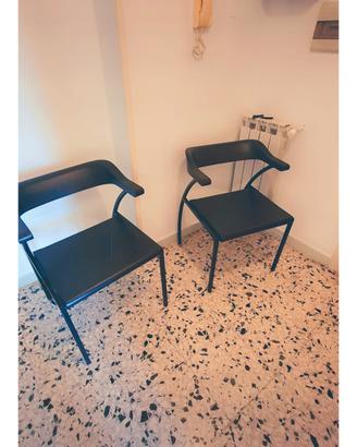 2 sedie di design nere