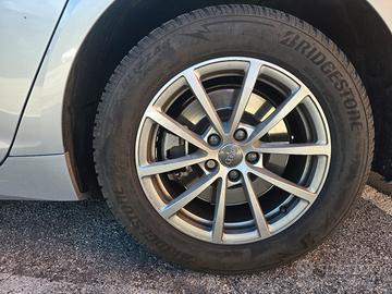 Kit Neve (cerchi + Gomme) originali Audi 