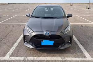 Toyota  Yaris Hybrid 2023