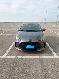 Toyota  Yaris Hybrid 2023