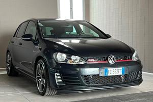 Volkswagen Golf GTI Performance 2.0 TSI DSG 5p