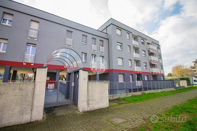 3 LOCALI A GARBAGNATE MILANESE