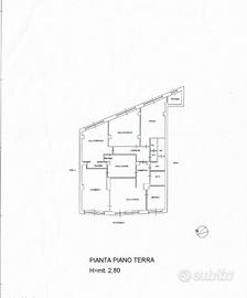 Locale fronte strada in via Gramsci