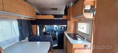 Camper maxy garage e matrimoniale in coda