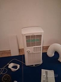 Condizionatore portatile Comfee 8.000 BTU – 2,3 kW